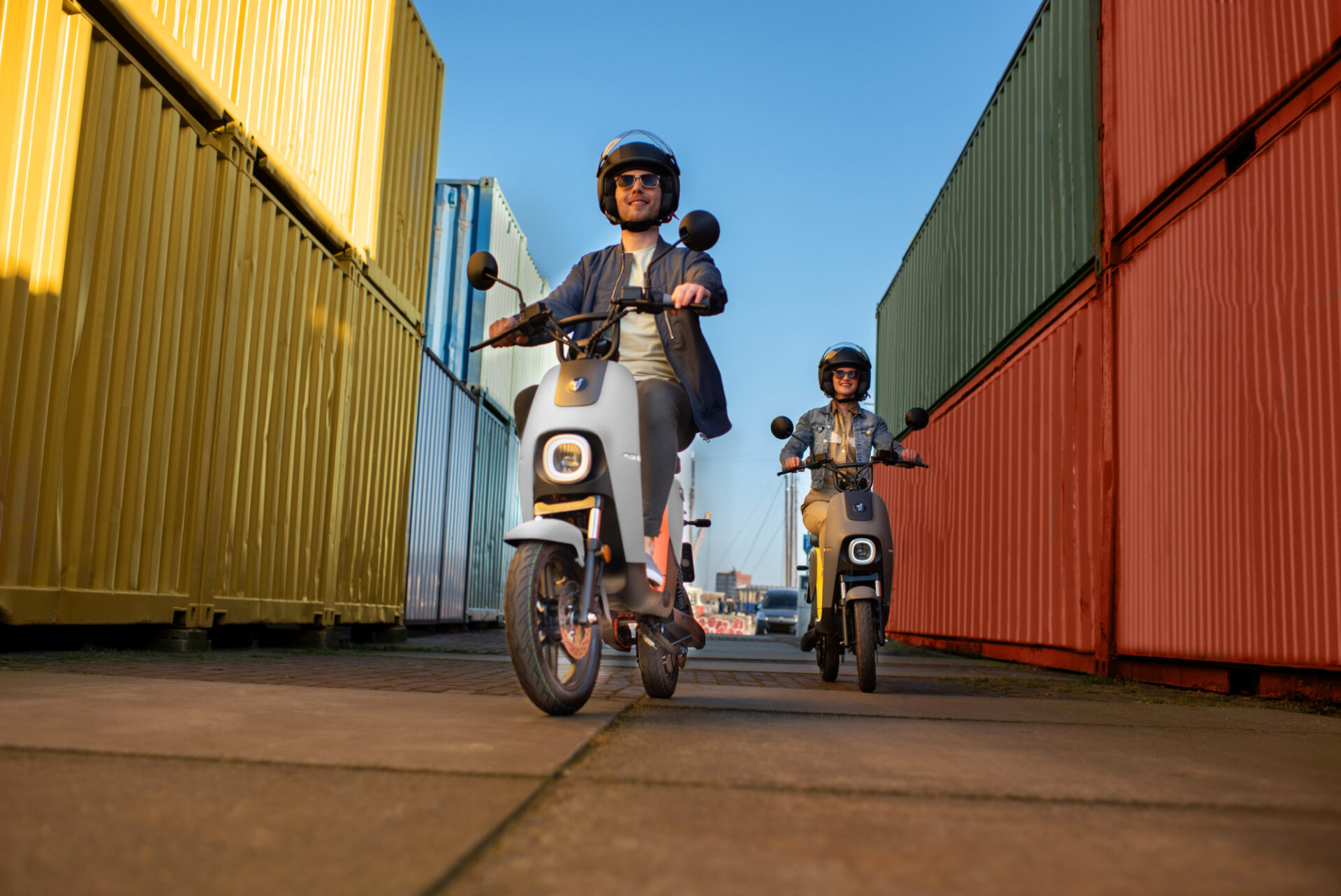 [hero] The Segway eMoped B110S will bring you into a fun and colourful world!